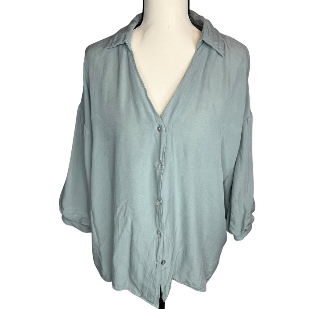Pink Lily Sage Green Flowy Blouse Size L Button Front Boho Top